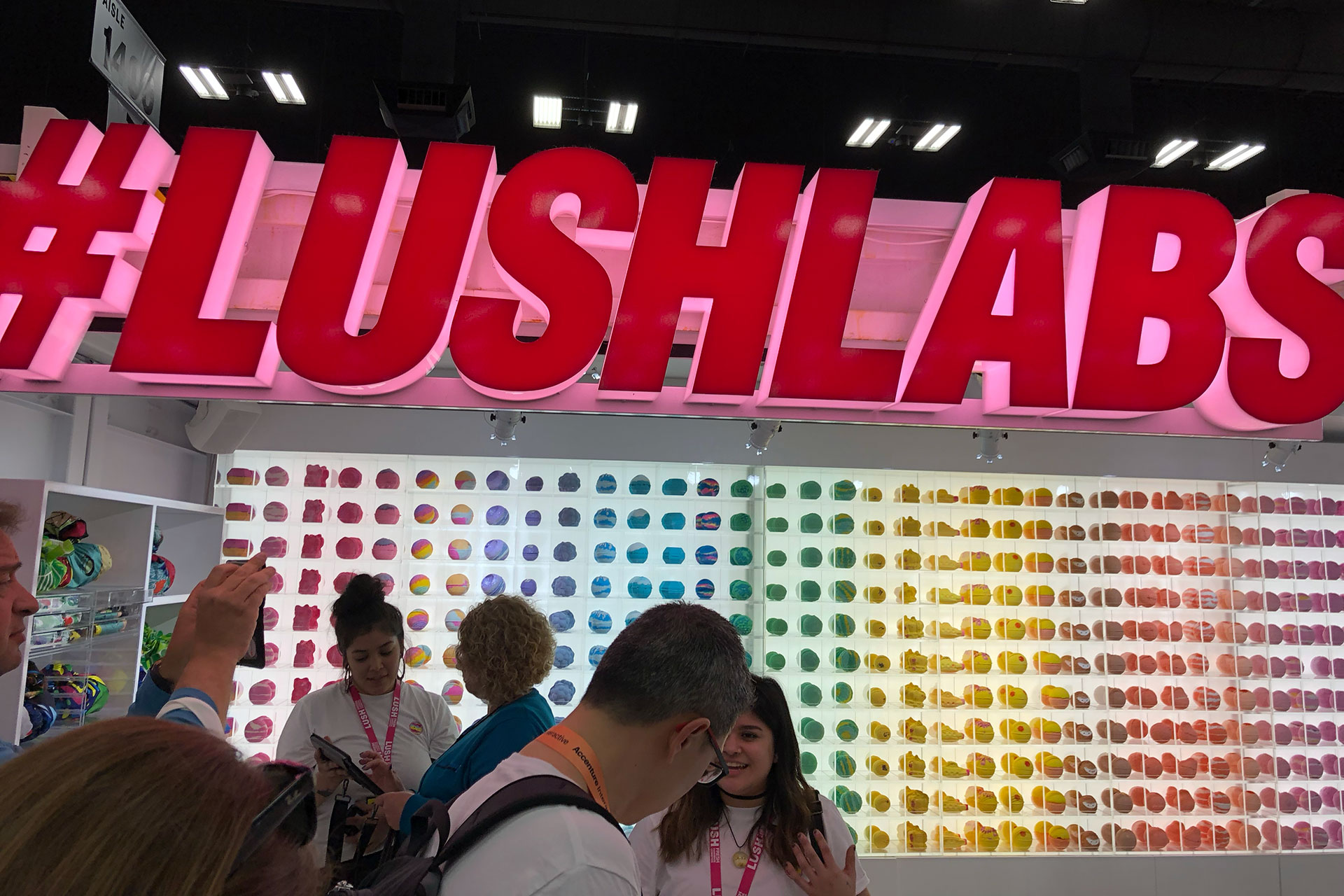Augmented Reality Retail Innovation: Lush Labs